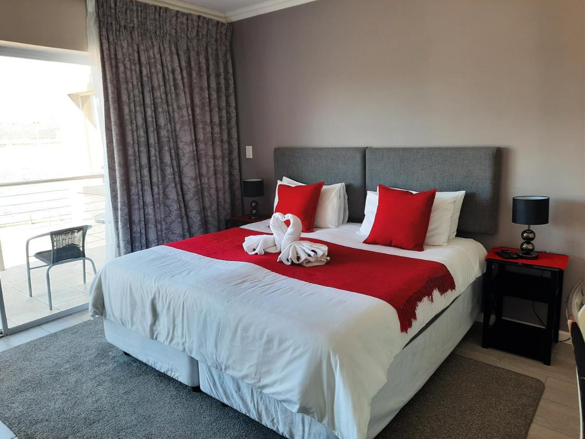 Phoenix Lodge And Waterside Accommodation Knysna Exterior photo